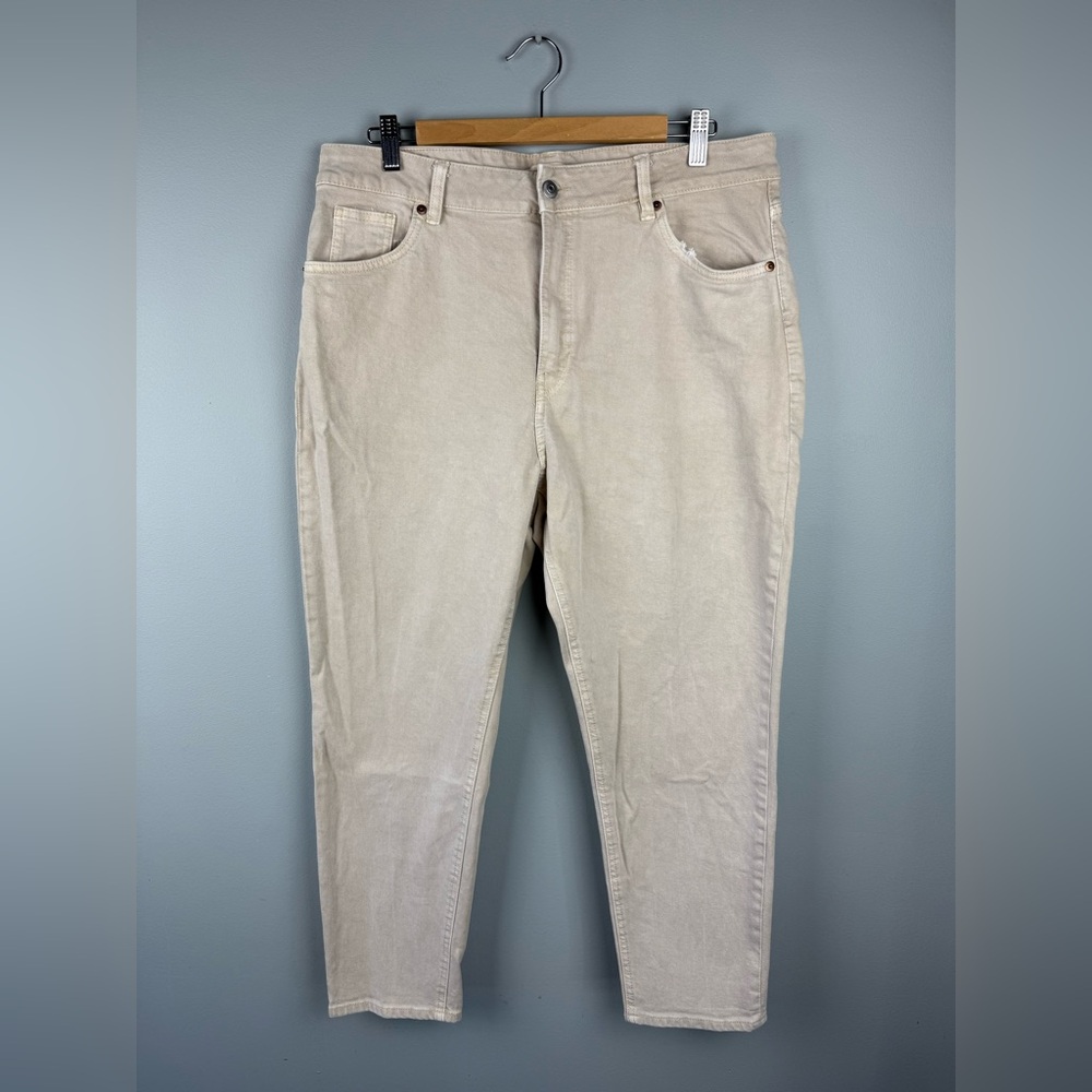 H&M Cream High Waisted Jeans